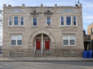 228 N Sacramento Blvd #2, Chicago, IL 60612