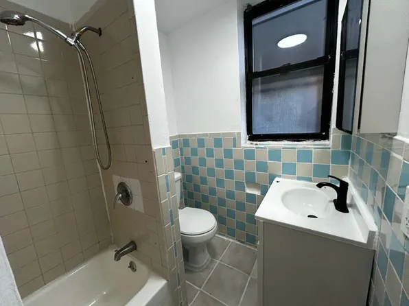 711 Ocean Avenue image 4 of 7