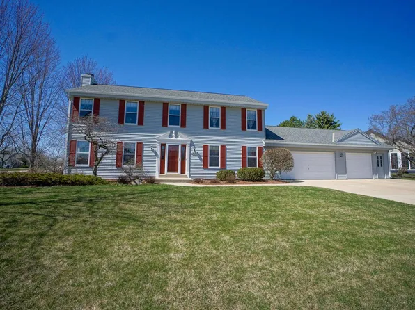 W232N7469 Highview DRIVE, Sussex, WI 53089