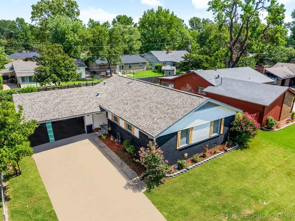 1561 E 59th Pl, Tulsa, OK 74105