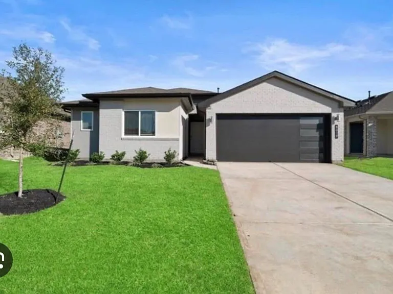 7807 Cattleman Valley Dr — Photo 1