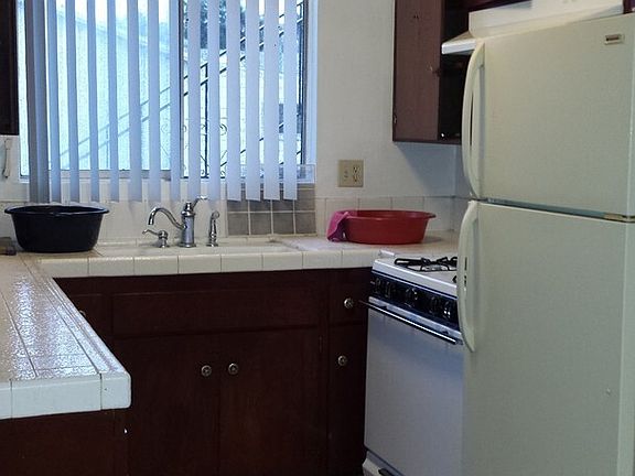 5th image of 4349 Rosebud Ln APT B