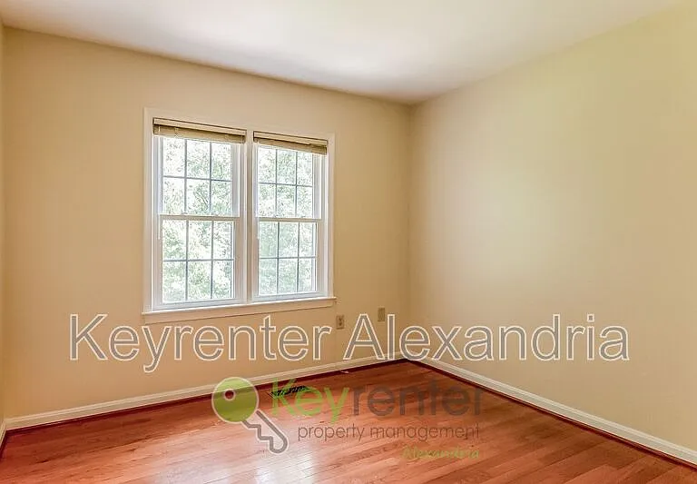 8239 Doctor Craik Ct — Photo 14