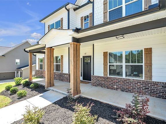 4th image of 226 Holly Branch Rd