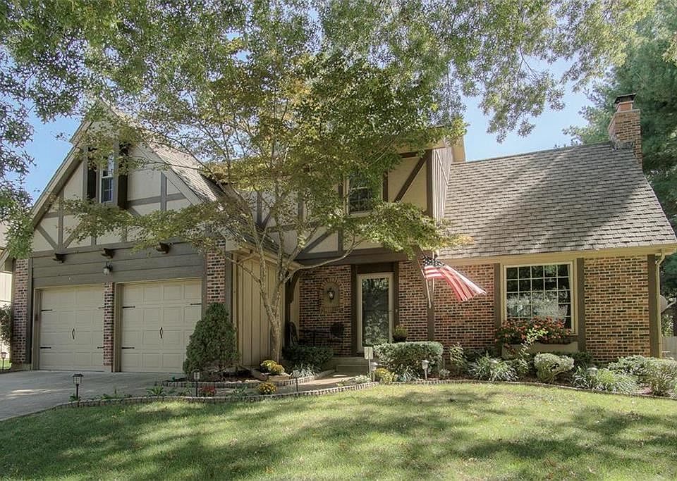 1st image of 3505 NE Logwood Ct