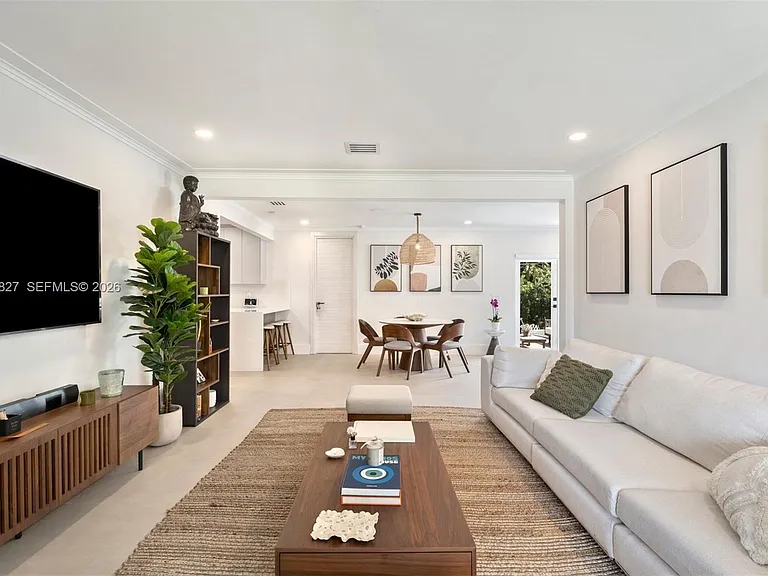 45 Palermo Ave — Photo 4