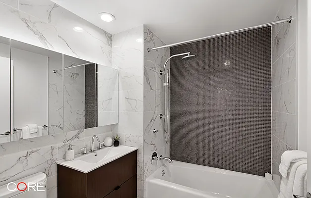 Rented by CORE | media 15