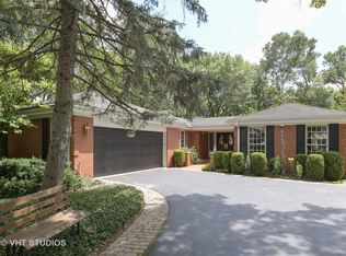 141 E Louis Ave, Lake Forest, IL