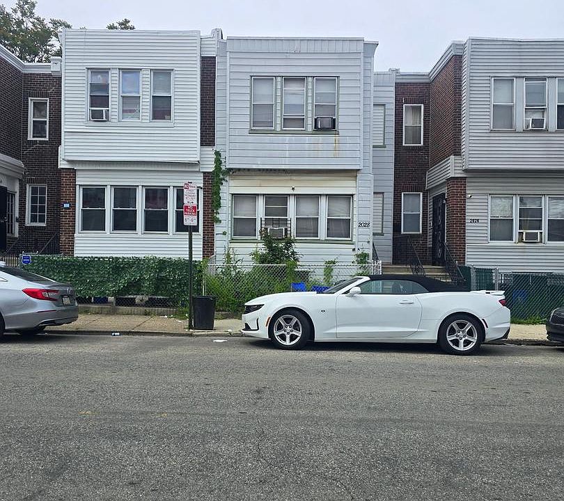 1st image of 2028 S 68th St