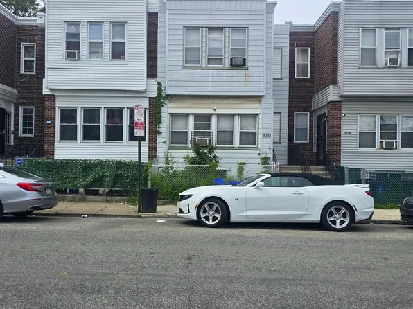 2028 S 68th St, Philadelphia, PA 19142