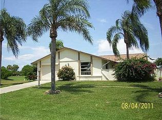 66 Caddy Rd, Rotonda West, FL 33947