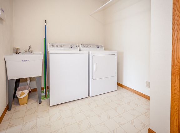 5th image of 6125 Carriage Green Way #7B