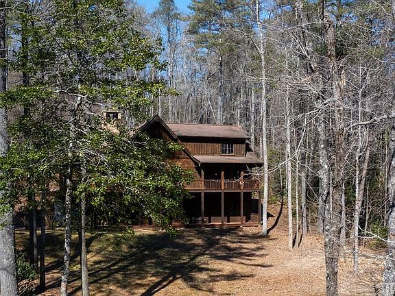 3rd image of 853 Heritage Drive