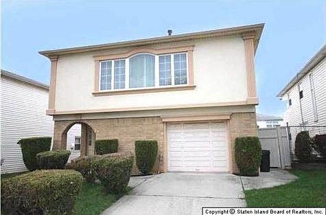 1st image of 71 Muller Ave