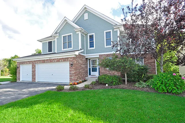 26077 W Larkin Ln photo 1