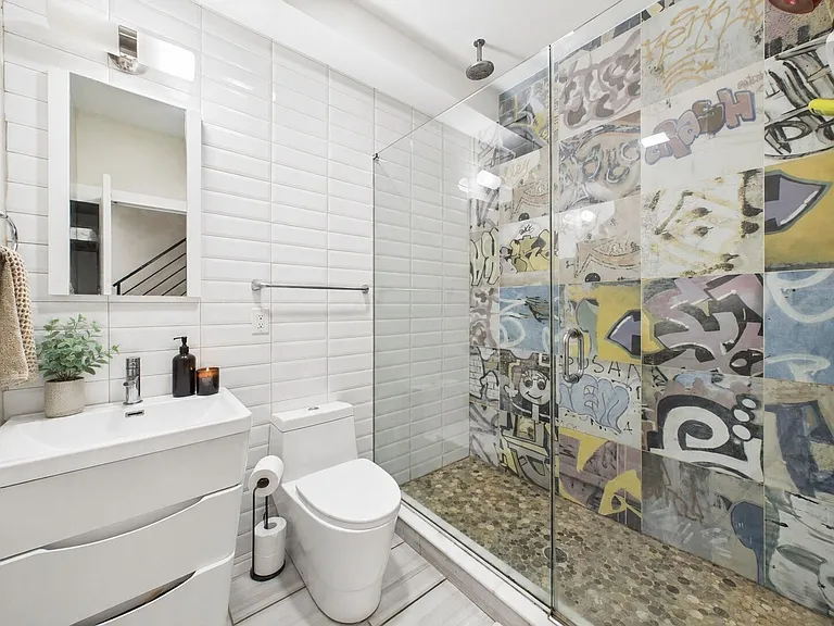 1435 S Taylor St — Photo 19