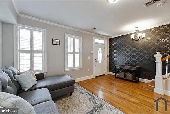 1637 Kramer St NE — Photo 31