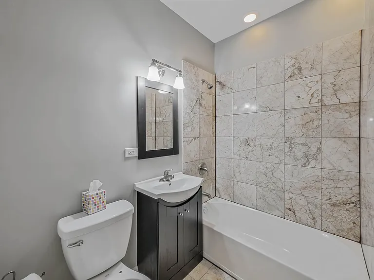 22 S Western Ave #202 — Photo 20