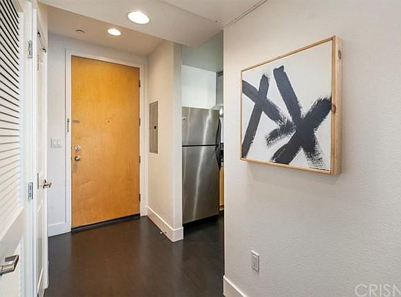 4th image of 5232 Satsuma Ave #306