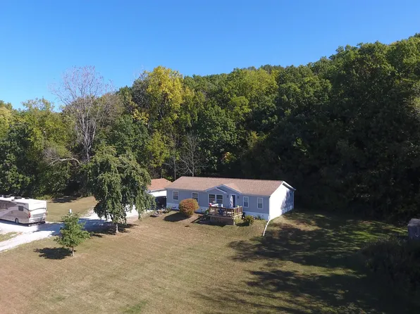 1134 Township Road 1075e, Stronghurst, IL 61480