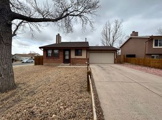 2170 Grafton Dr, Colorado Springs, CO 80916