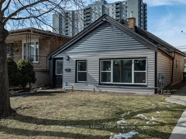 131 West Ave N, Hamilton, ON L8L 5C4