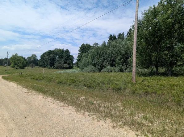 11526 S Lookout Rdg, Stanwood, MI 49346