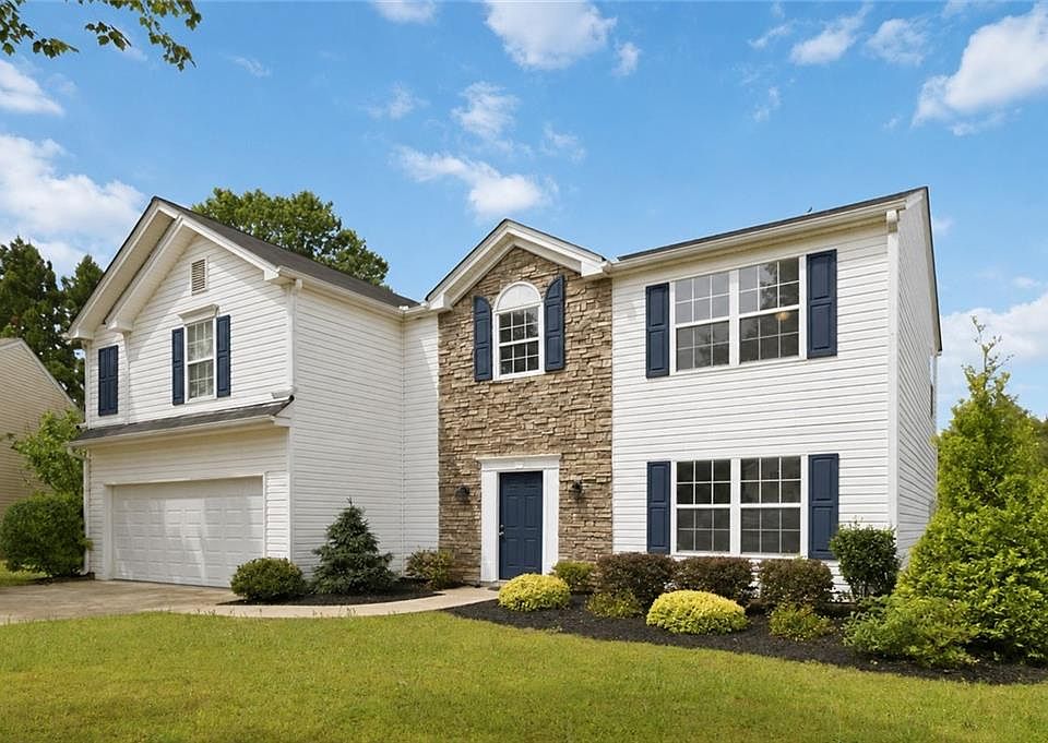 1st image of 405 Plantation Way