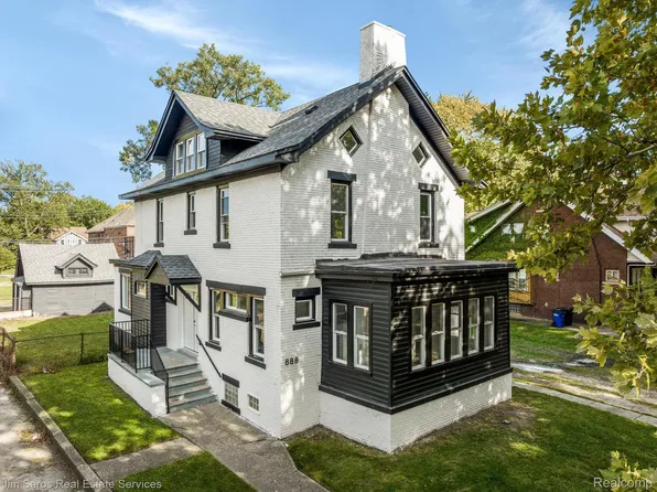 888 Lakewood St, Detroit, MI 48215