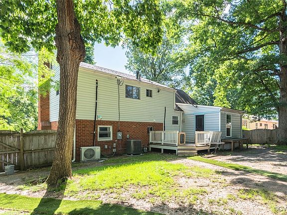 4th image of 6212 Meadowburm Dr