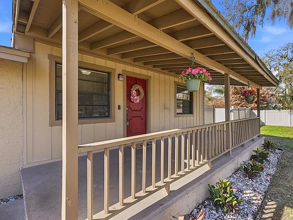 3rd image of 901 W Trapnell Rd