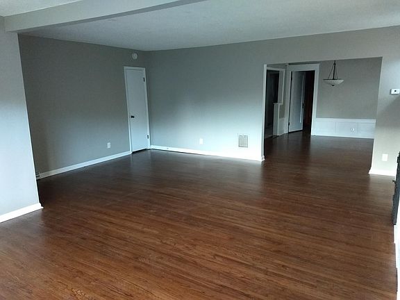 5th image of 226 Tacoma Ave