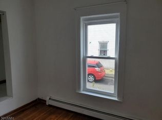 489 Catherine St, Elizabeth, NJ 07201