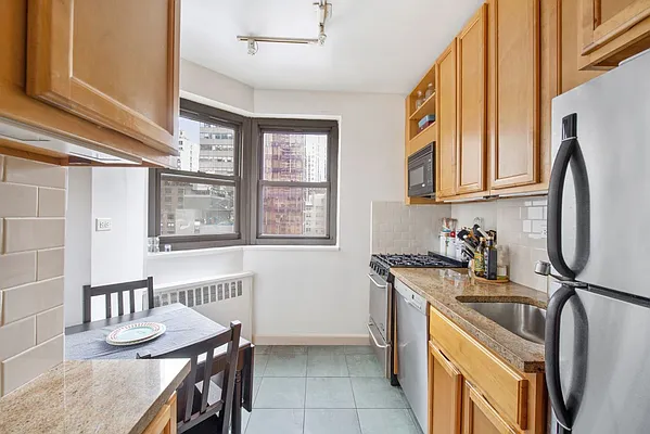 Sold by Compass | media 3