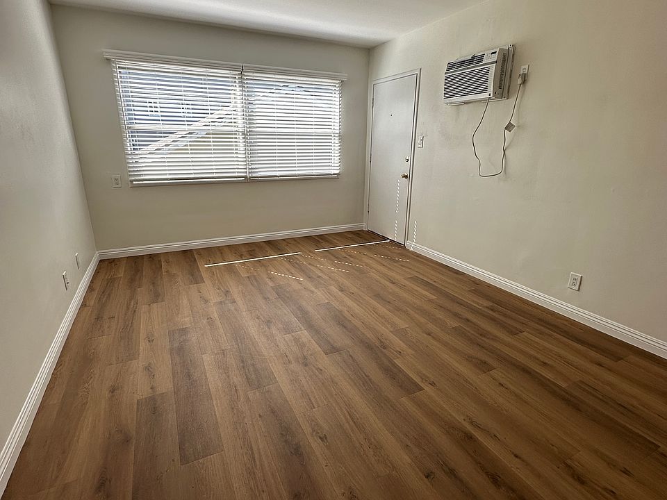 1st image of 1017 Melrose Ave APT 5