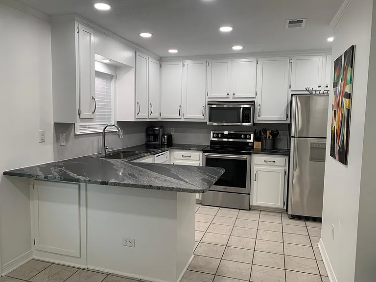 270 Hillcrest Rd — Photo 5
