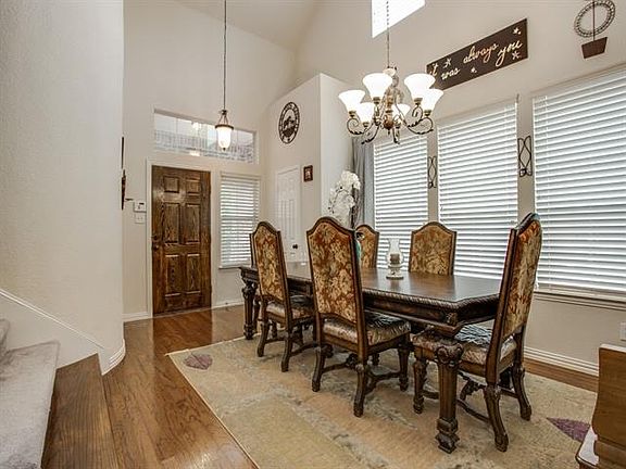 5th image of 10229 Benwick Dr