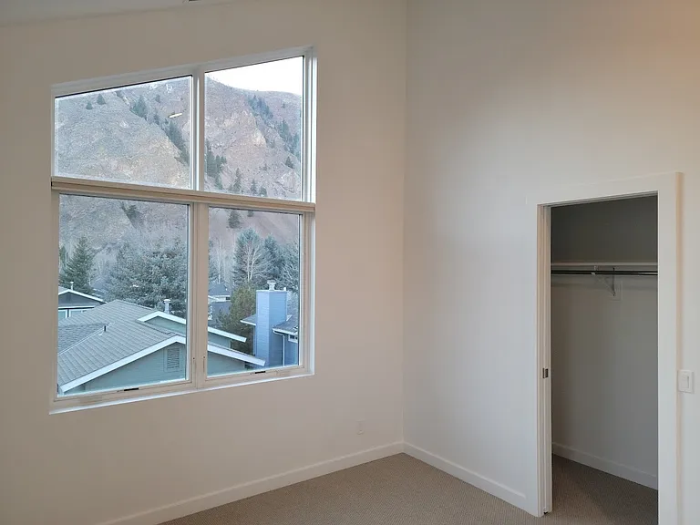 109 W Spruce St #4 — Photo 12