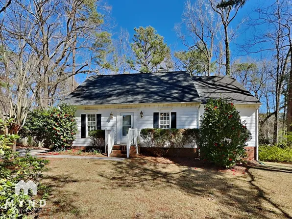 6125 Krandon Dr, Raleigh, NC 27603