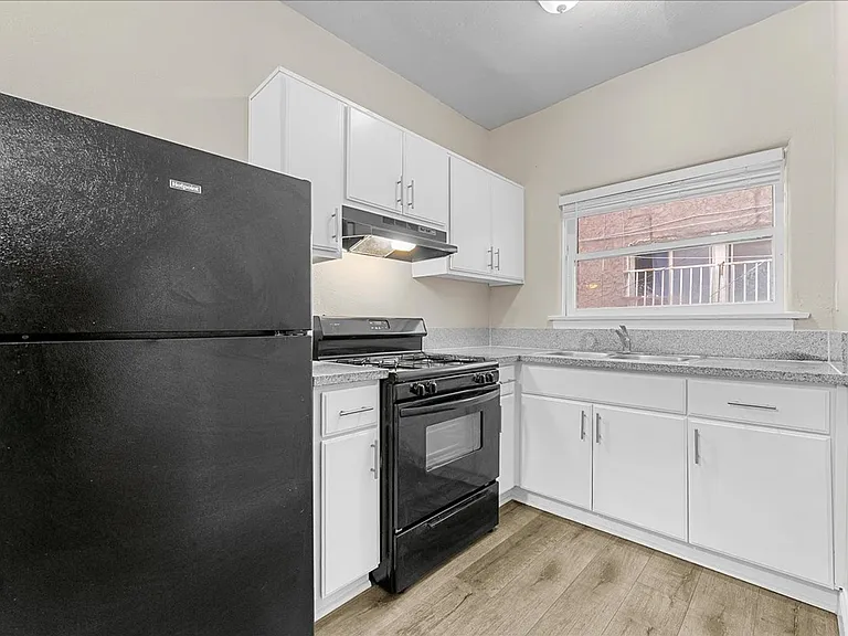 118 N Westmoreland Ave #105 — Photo 3