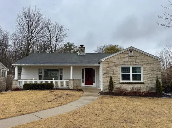 715 North 117th STREET, Wauwatosa, WI 53226