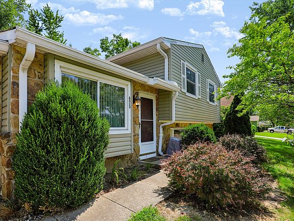 2nd image of 6513 Apollo Way