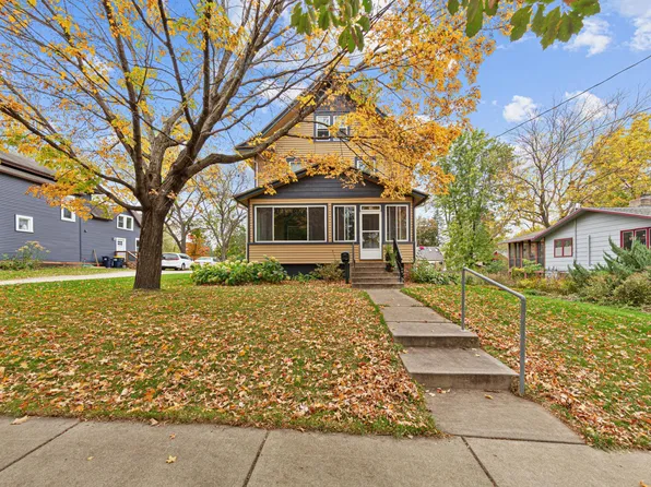 415 Plum St N, Northfield, MN 55057