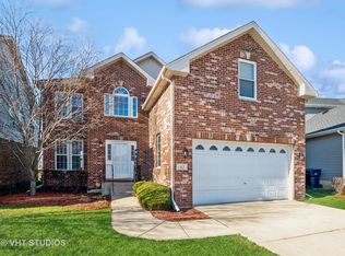 82 Stephens St, Matteson, IL 60443