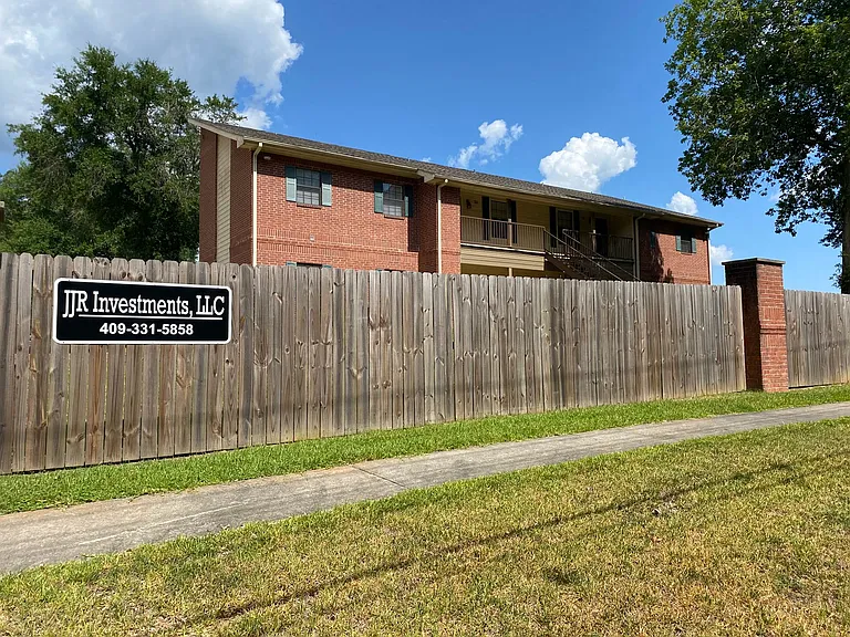 Monthly Paid Rent — Photo 8