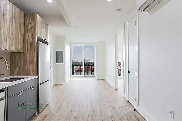 3421 Glenwood Rd #6H — Photo 4
