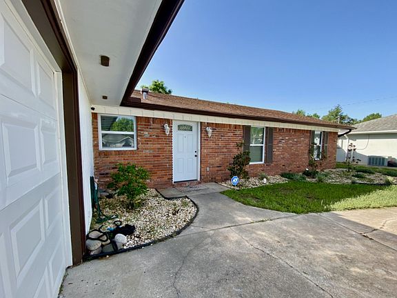 3rd image of 1181 Giovanni St