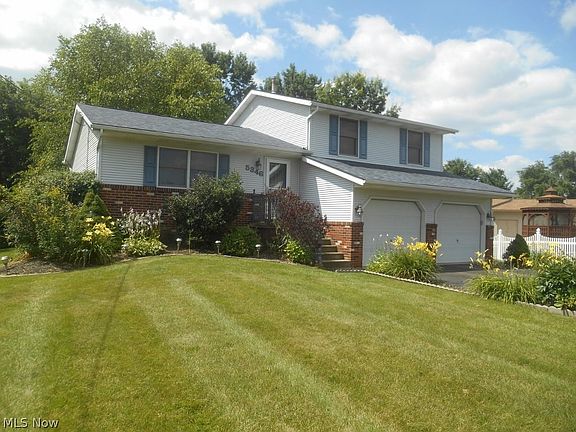 2nd image of 5346 Francesca St NE