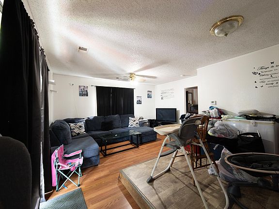 4th image of 1742 N Erie Ave