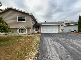 8157 James Ave N, Brooklyn Park, MN 55444